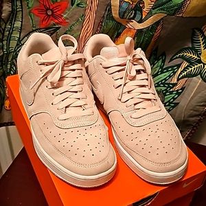 Nike Court Vision Low